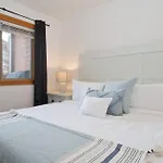 Pinnacle Mountain View Condo 3 Bed 2 Bath Downtown Canmore